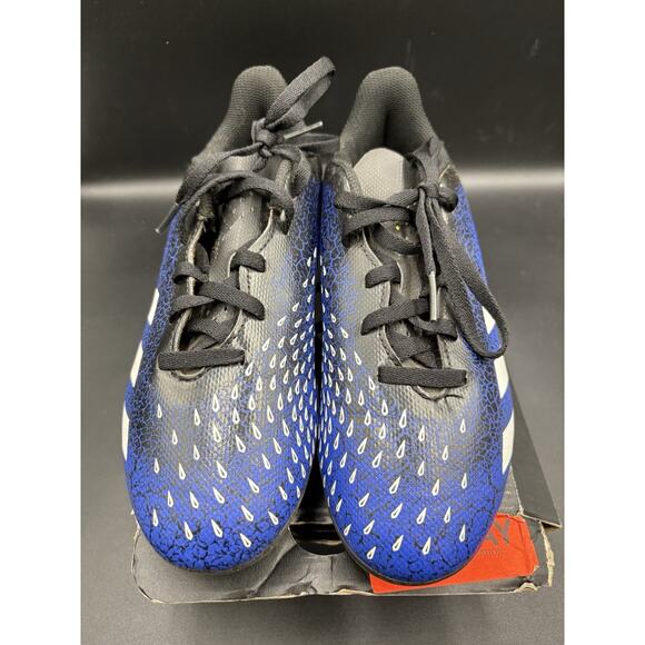 NEW Men's adidas Predator Freak .4 FY0626 Soccer Cleats Size 5 - Picture 1 of 13